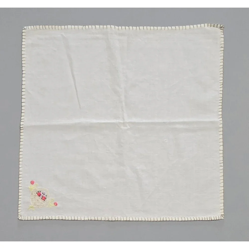 Vintage Hand Embroidered Floral Napkins Set of 4 White Pink Green 15.5